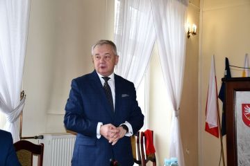 Konferencja "Edukacja ponadpodstawowa w Powiecie Miechowskim, a lokalny rynek pracy"